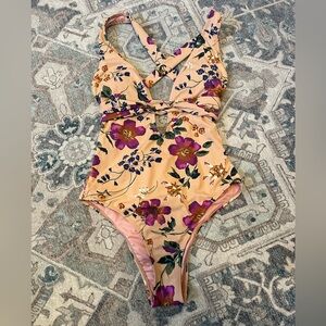 Ingear Women’s one Piece Swimsuit Pink Floral Small